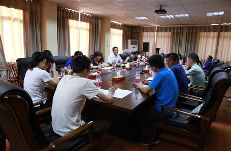 交流總結(jié)，提高財務(wù)水平